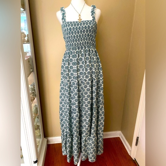 NWOT Tiered Maxi Dress - Picture 1 of 7